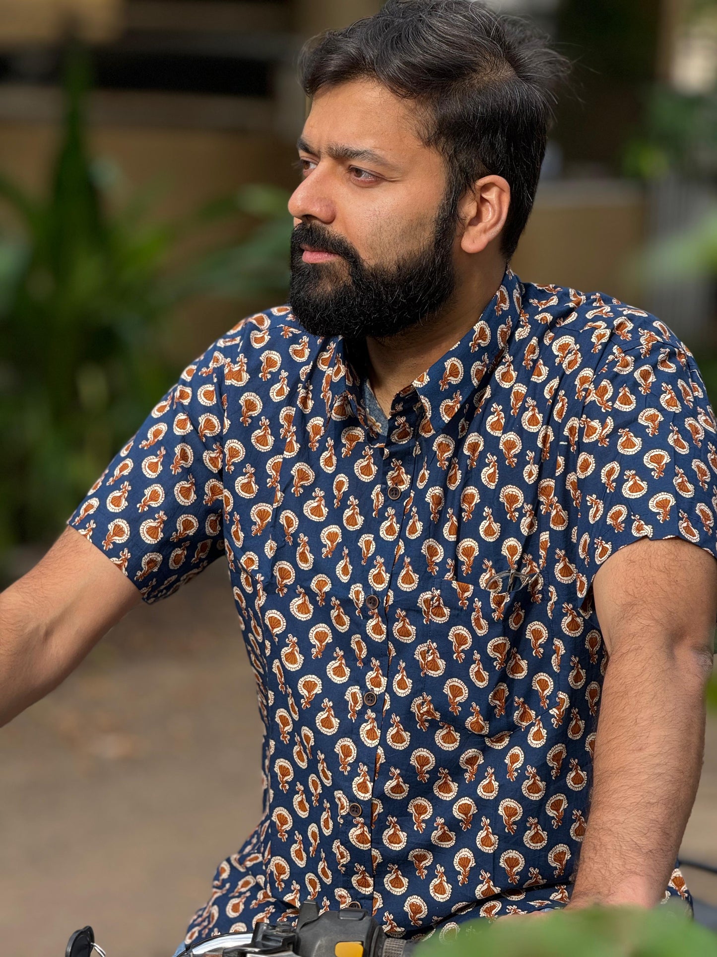 Mens half sleeves shirt