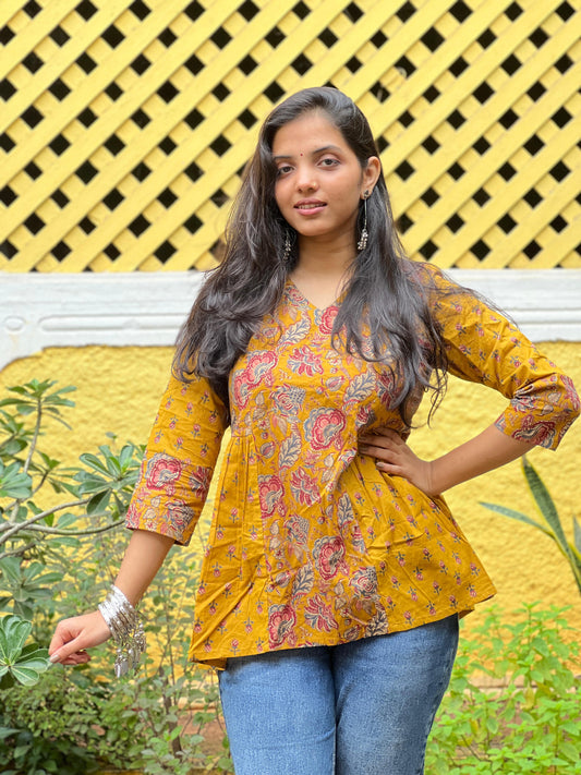 women's short top