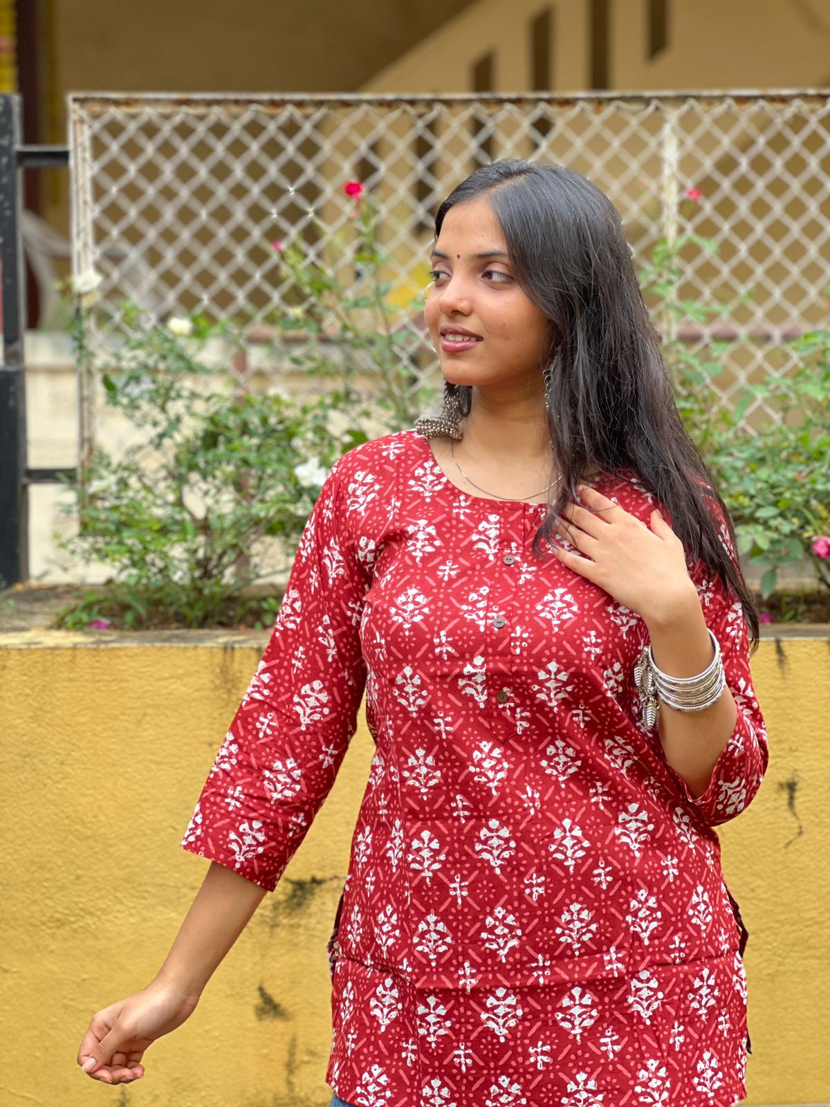 women's short top