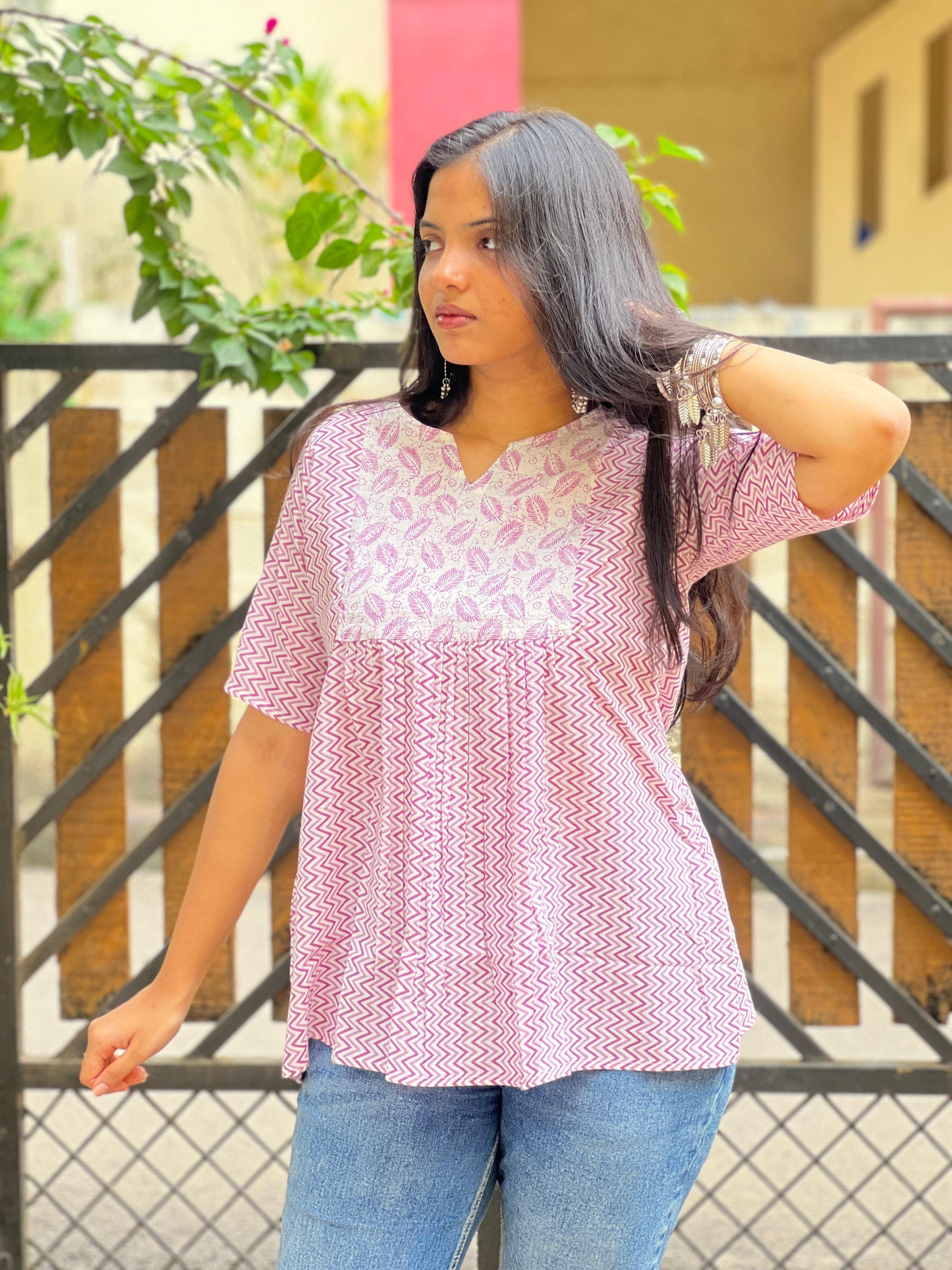 women's short top