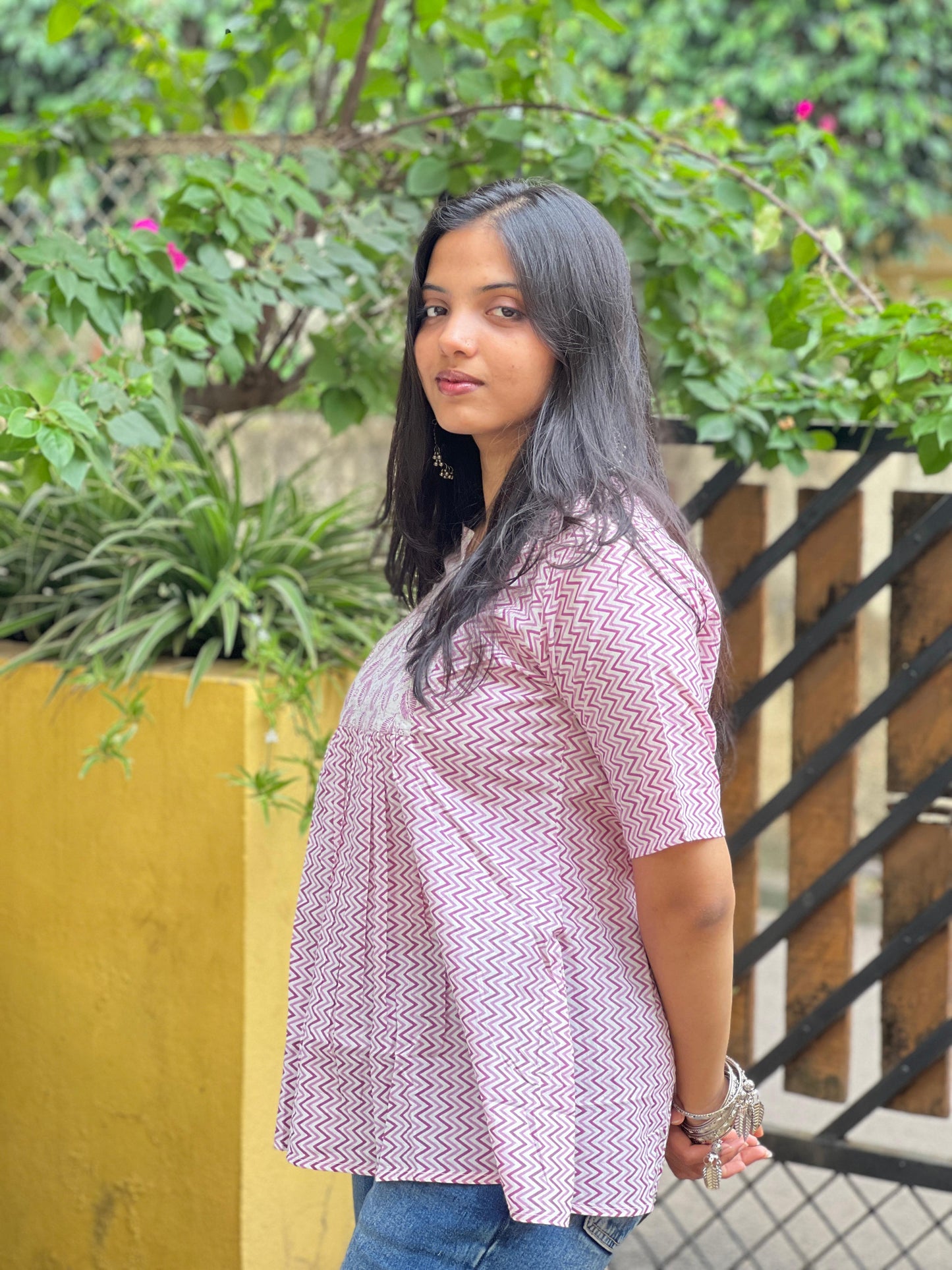 women's short top