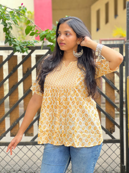 women's short top
