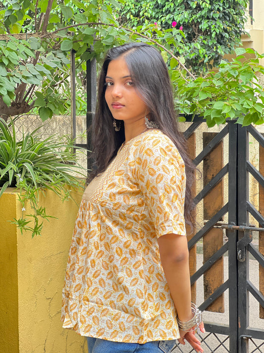 women's short top